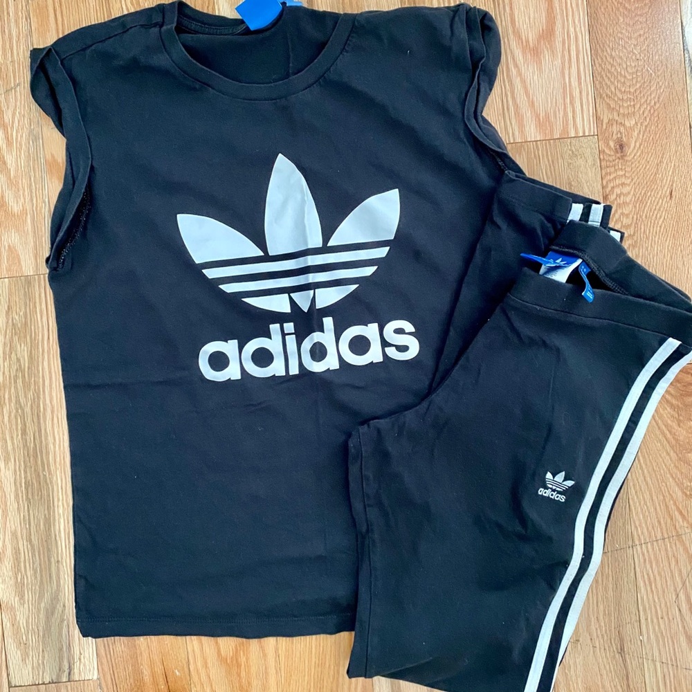 Adidas Set - Picture 1 of 4